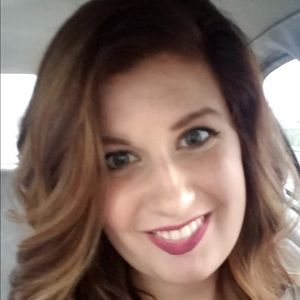 Meet your Posher, Felicia